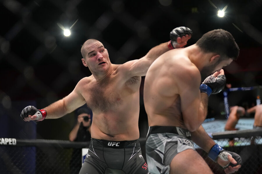 Американского чемпиона UFC не пустили в Белый дом из-за критики Трампа